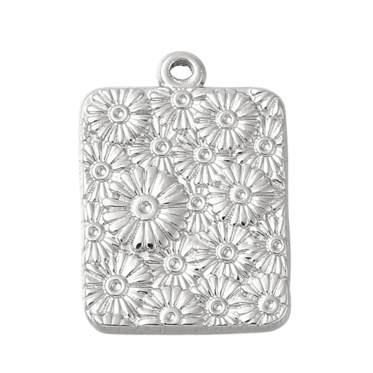 Daisy Pendant Silver 18x13mm