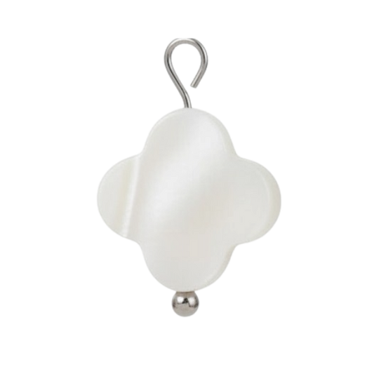 clover pendant silver