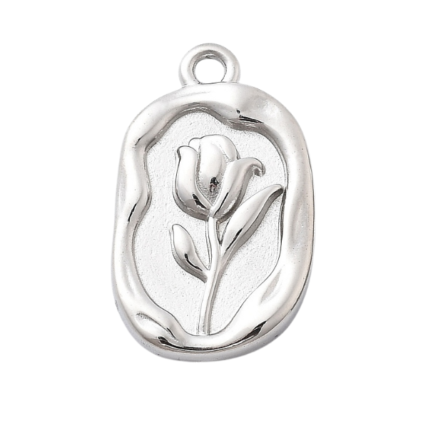 Silver pendant with a tulip design 